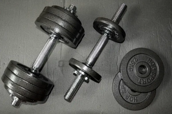 Pair of 15 kg dumbbells for strength training